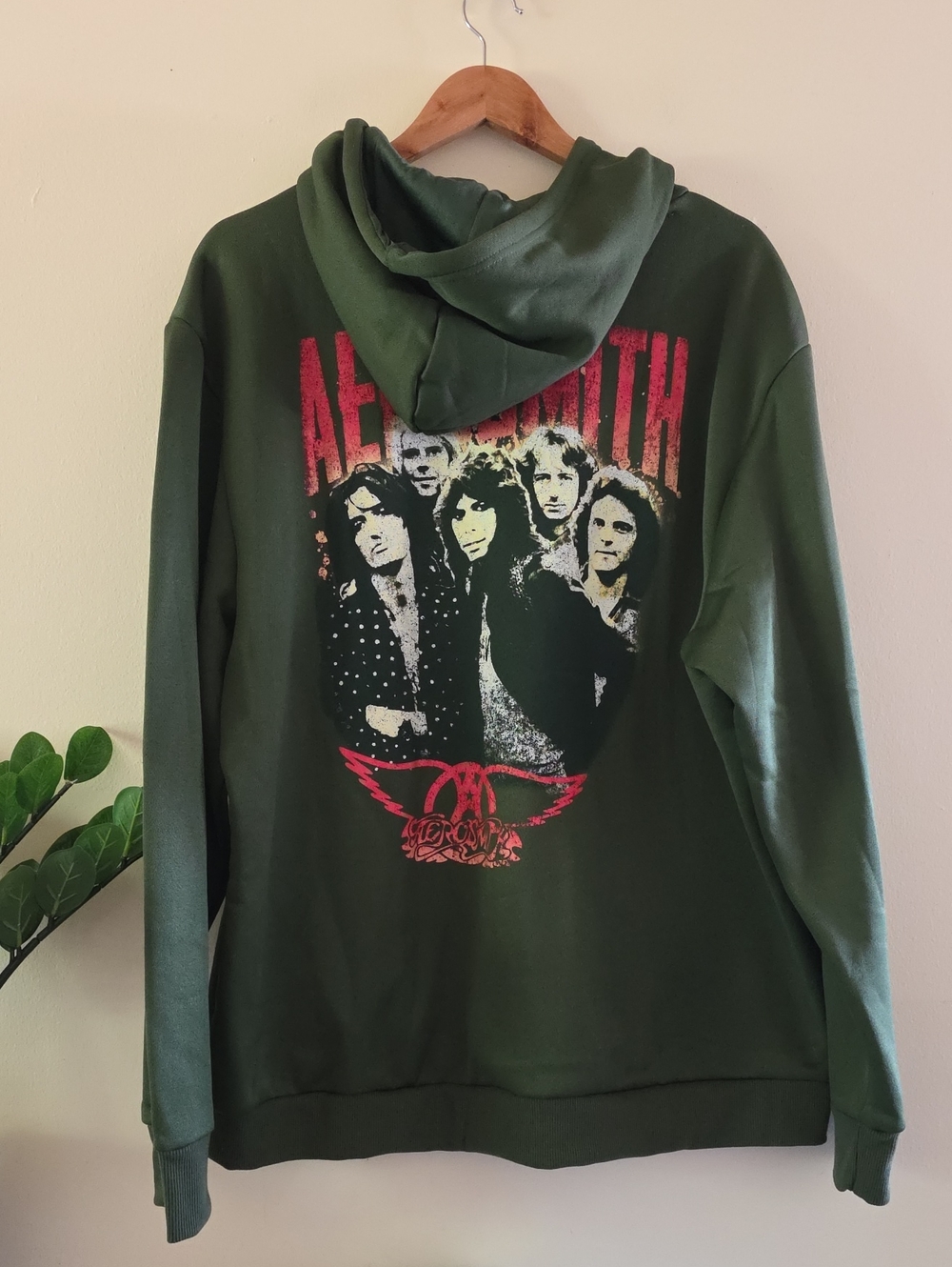 Aerosmith NWOT Olive Green Fleece Lined Pullover Hoodie - Men's XL